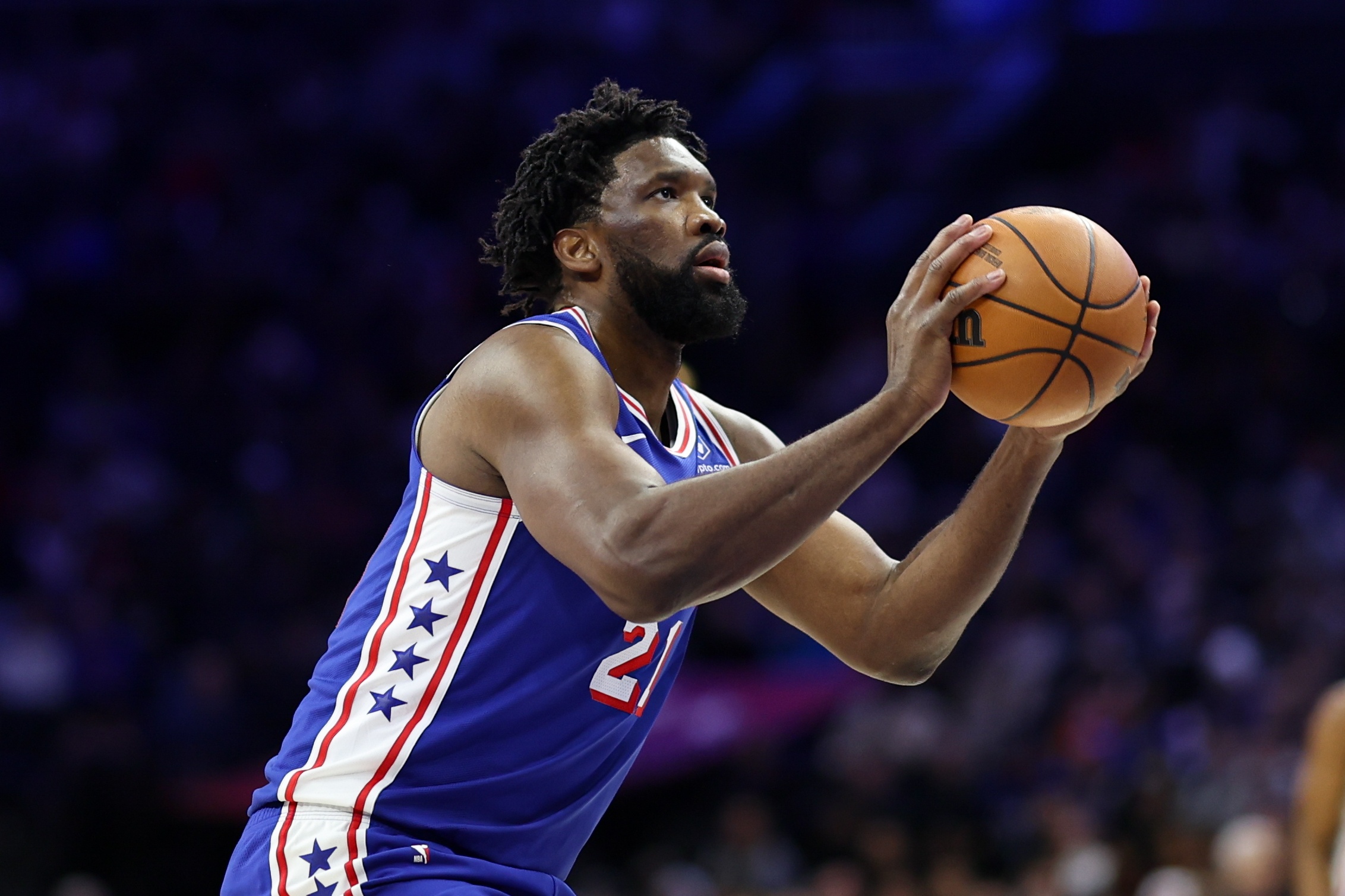 渐入佳境！恩比德三节14中10砍全场最高28分外加7板 正负值+27